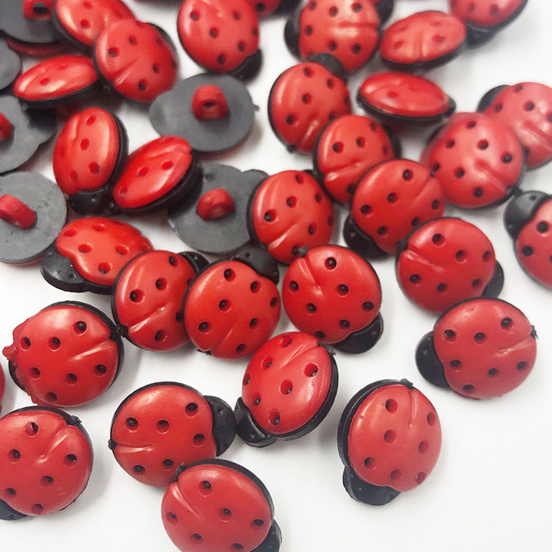 50/100Pcs Red ladybug DIY Kid' - Button Hole Cutter recension och pris