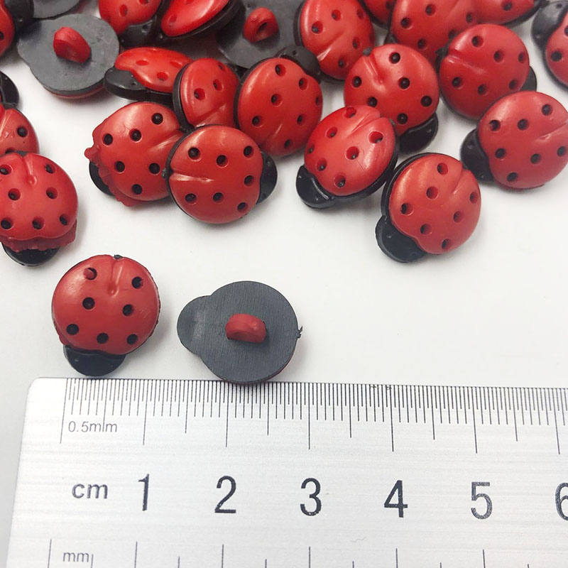 50/100Pcs Red ladybug DIY Kid' - Button Hole Cutter recension och pris